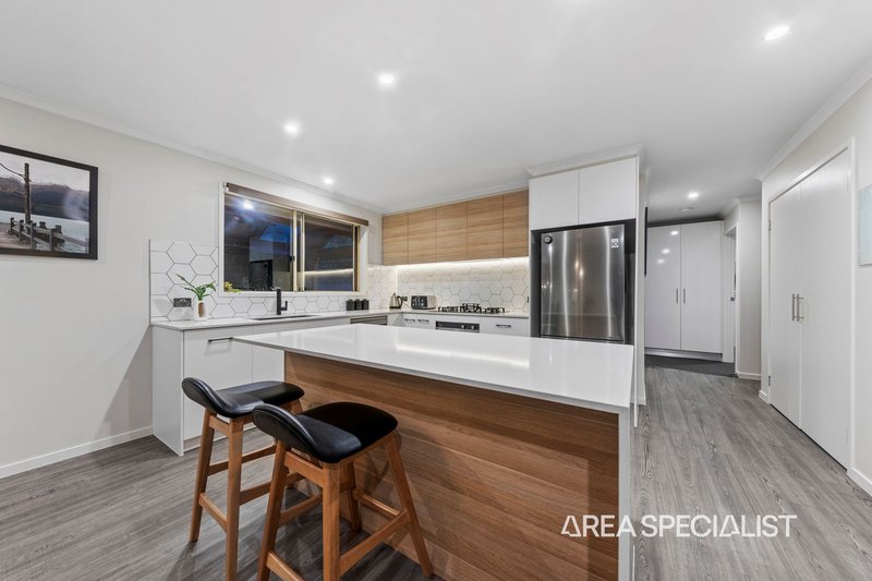 Photo - 43 Murphy Road, Pakenham VIC 3810 - Image 16