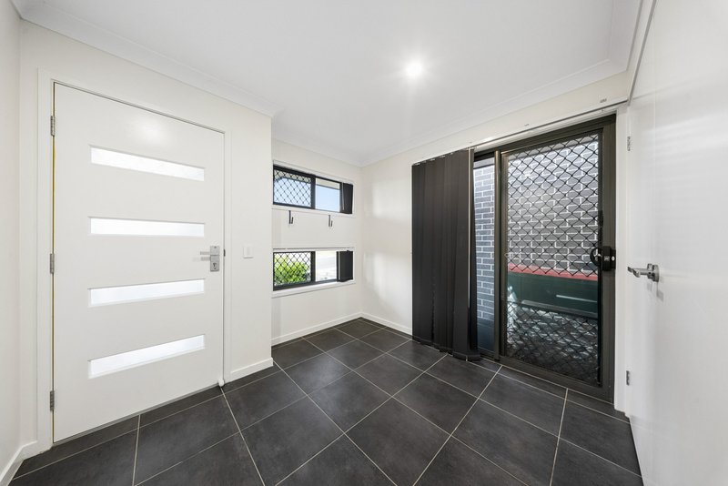 Photo - 43 Neumann Drive, Yarrabilba QLD 4207 - Image 5