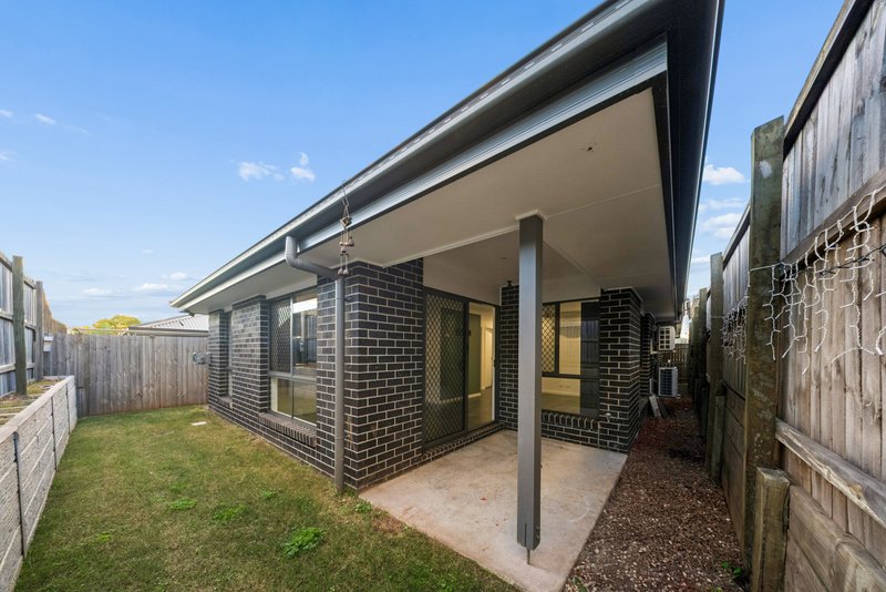 Photo - 43 Neumann Drive, Yarrabilba QLD 4207 - Image 19