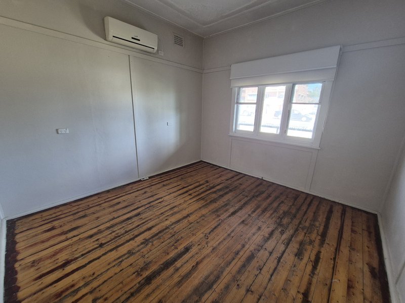 Photo - 43 Newton Road, Blacktown NSW 2148 - Image 3