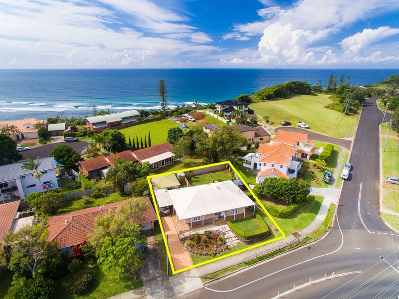 Photo - 43 North Creek Road, Lennox Head NSW 2478 - Image 3