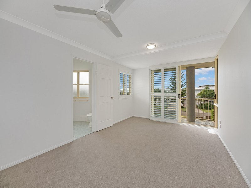 Photo - 4/3 Ocean Court, Shelly Beach QLD 4551 - Image 10