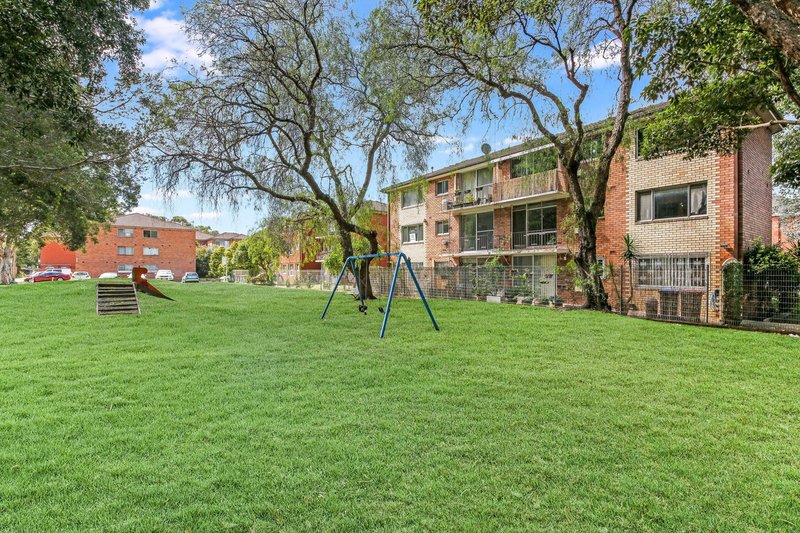 4/3 O'Rourke Crescent, Eastlakes NSW 2018