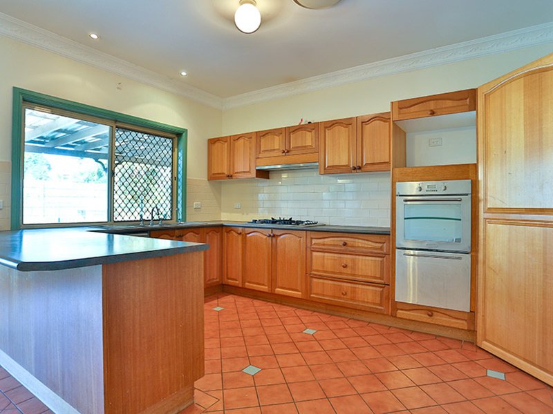 Photo - 43 Oxford Crescent, Bridgeman Downs QLD 4035 - Image 3