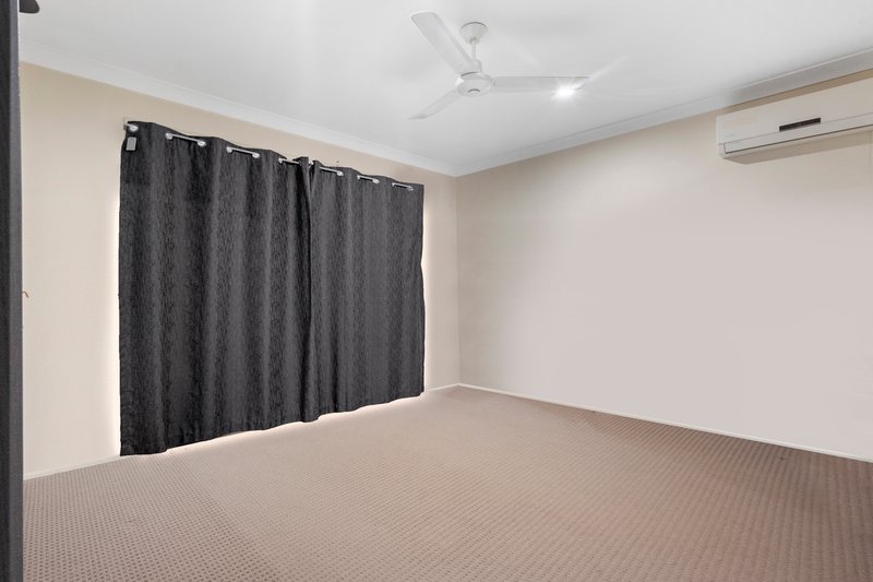 Photo - 43 Oxford Street, North Booval QLD 4304 - Image 7