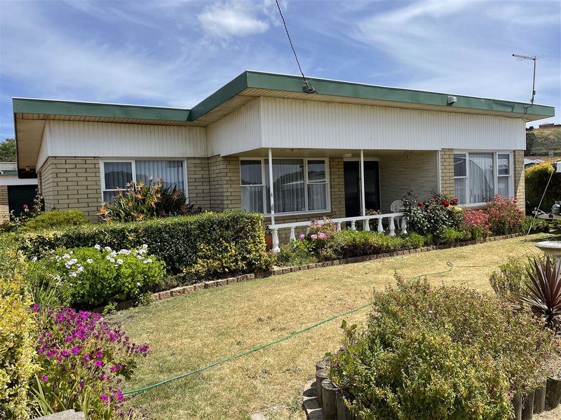 43 Penguin Road, West Ulverstone TAS 7315