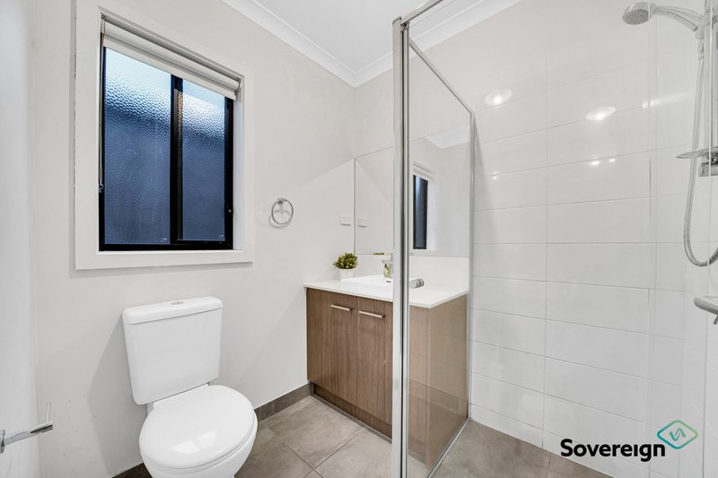 Photo - 43 Pitfield Avenue, Cranbourne East VIC 3977 - Image 7