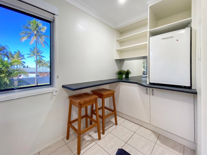 Photo - 43 Poole Street, Sarina Beach QLD 4737 - Image 9