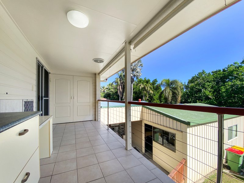 Photo - 43 Poole Street, Sarina Beach QLD 4737 - Image 18