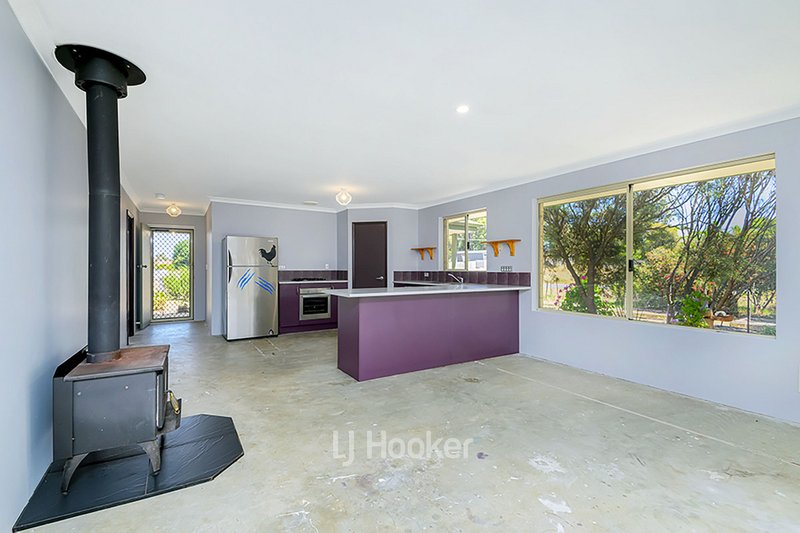 Photo - 43 Porter Street, Collie WA 6225 - Image 6