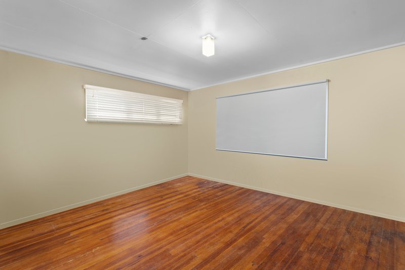 Photo - 43 Price Street, Riverview QLD 4303 - Image 3