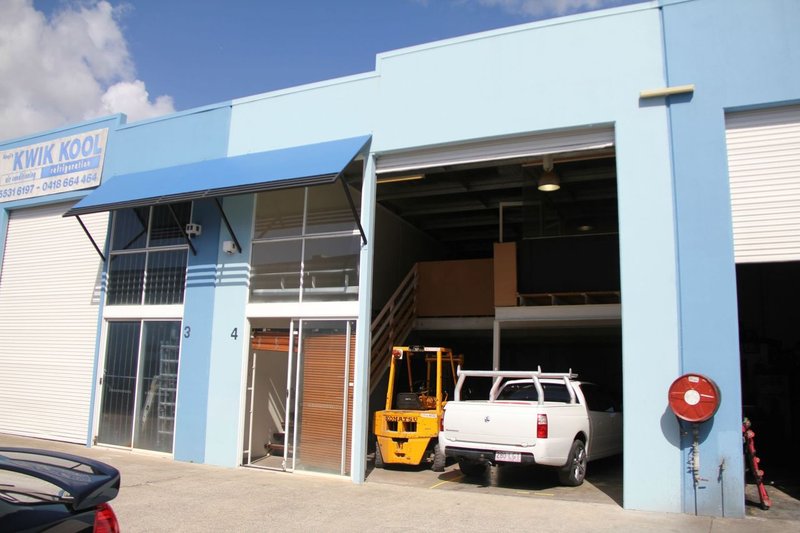 Photo - 4/3 Ramly Drive, Burleigh Heads QLD 4220 - Image 1