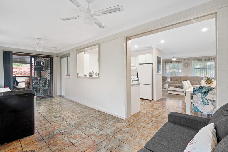 Photo - 43 Randall Avenue, Minto NSW 2566 - Image 3