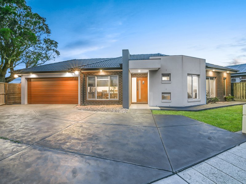 43 Rankin Close, Lynbrook VIC 3975