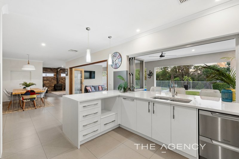 Photo - 43 Redheart Road, Carramar WA 6031 - Image 11