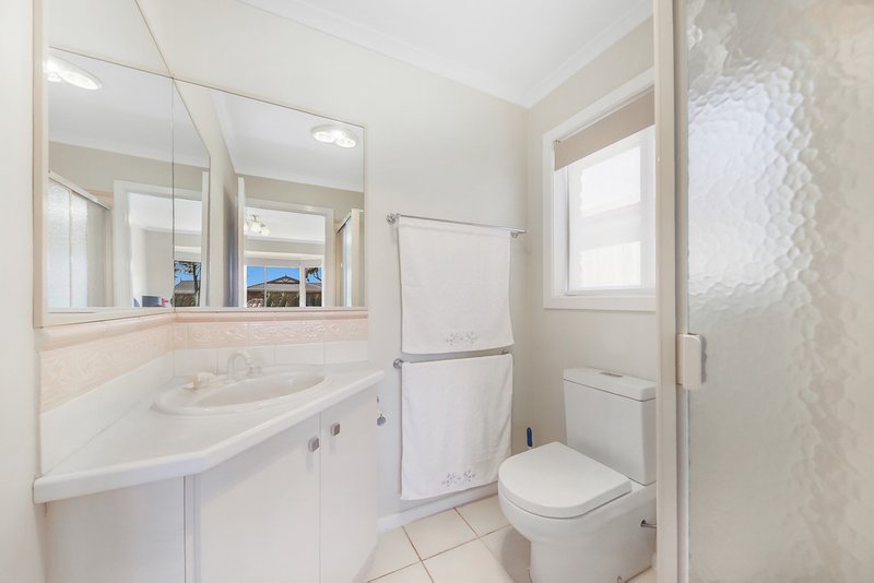 Photo - 43 Reghon Drive, Sunbury VIC 3429 - Image 6