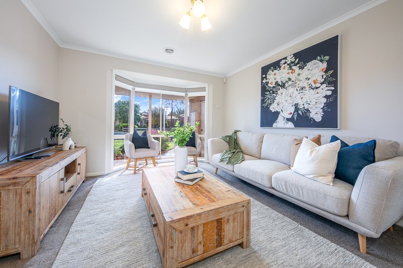 Photo - 43 Reghon Drive, Sunbury VIC 3429 - Image 5