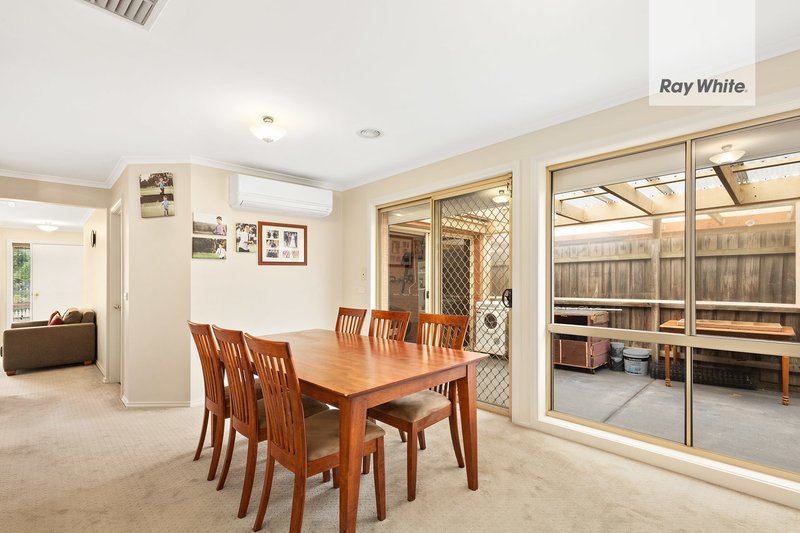 Photo - 43 Rolain Avenue, South Morang VIC 3752 - Image 3