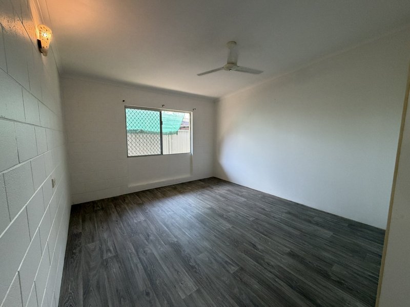 Photo - 4/3 Sandown Close, Woree QLD 4868 - Image 2