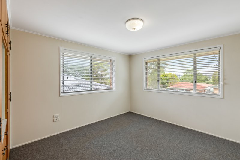 Photo - 43 Sardon Street, Centenary Heights QLD 4350 - Image 9