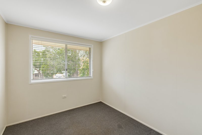 Photo - 43 Sardon Street, Centenary Heights QLD 4350 - Image 11