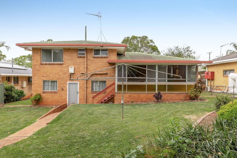 Photo - 43 Sardon Street, Centenary Heights QLD 4350 - Image 16