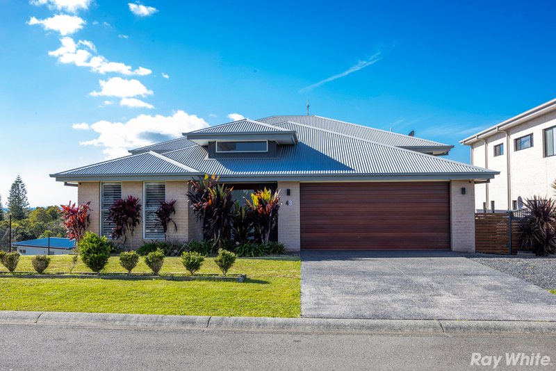 Photo - 43 Scarborough Circuit, Red Head NSW 2430 - Image 1
