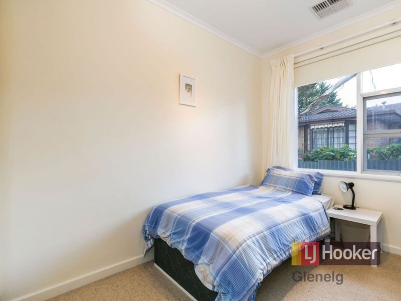 Photo - 43 Scholefield Road, Kingston Park SA 5049 - Image 6