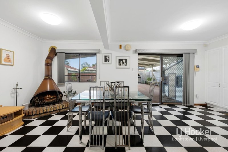 Photo - 43 Selway Avenue, Moorebank NSW 2170 - Image 7