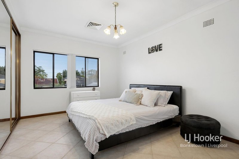 Photo - 43 Selway Avenue, Moorebank NSW 2170 - Image 9