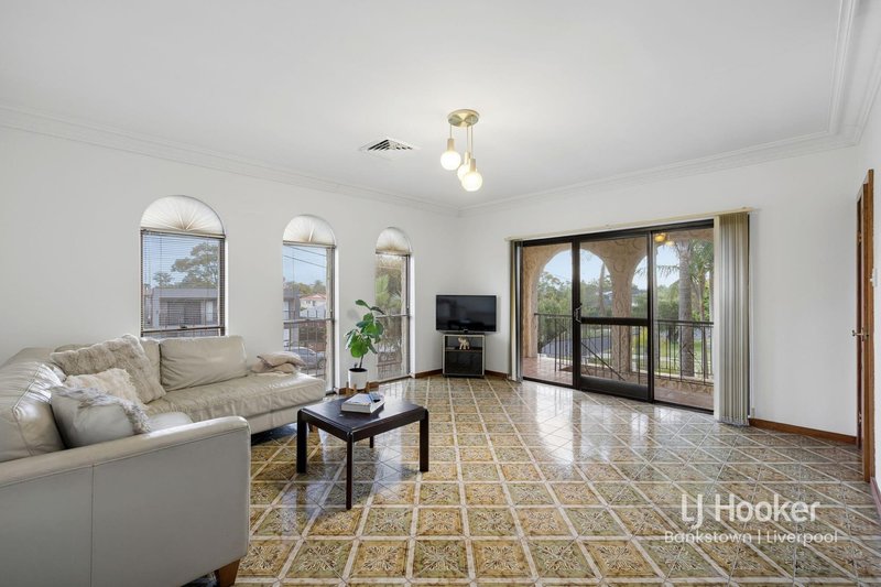 Photo - 43 Selway Avenue, Moorebank NSW 2170 - Image 10