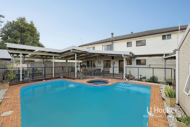 Photo - 43 Selway Avenue, Moorebank NSW 2170 - Image 17
