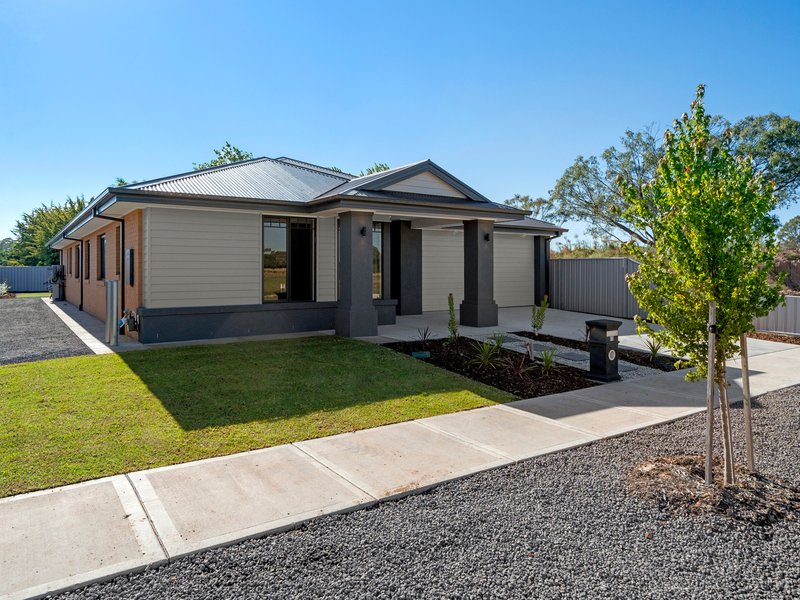 43 Senator Drive, Benalla VIC 3672