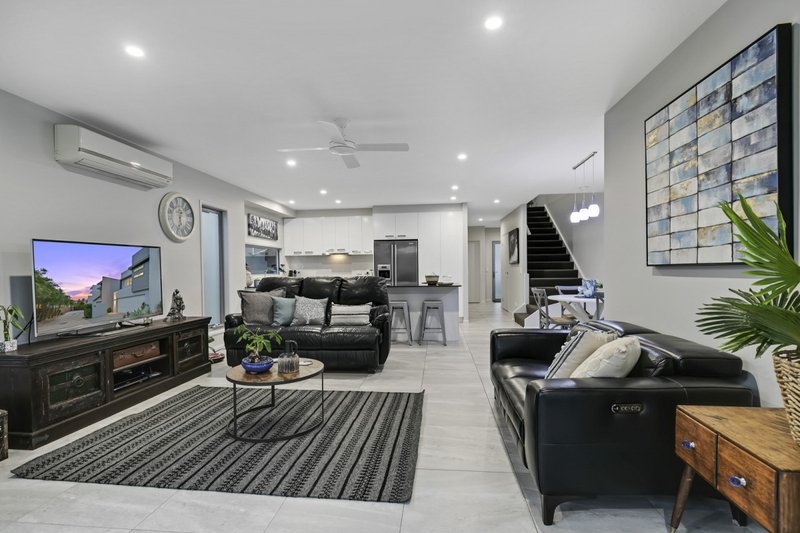 Photo - 43 Serenity Circuit, Maroochydore QLD 4558 - Image 9