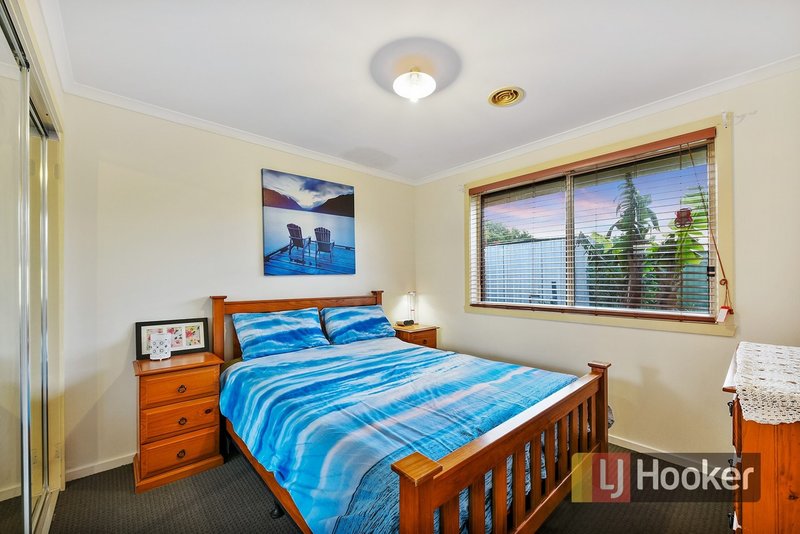 Photo - 43 Simon Drive, Pakenham VIC 3810 - Image 11