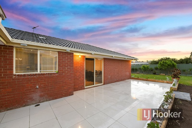 Photo - 43 Simon Drive, Pakenham VIC 3810 - Image 12