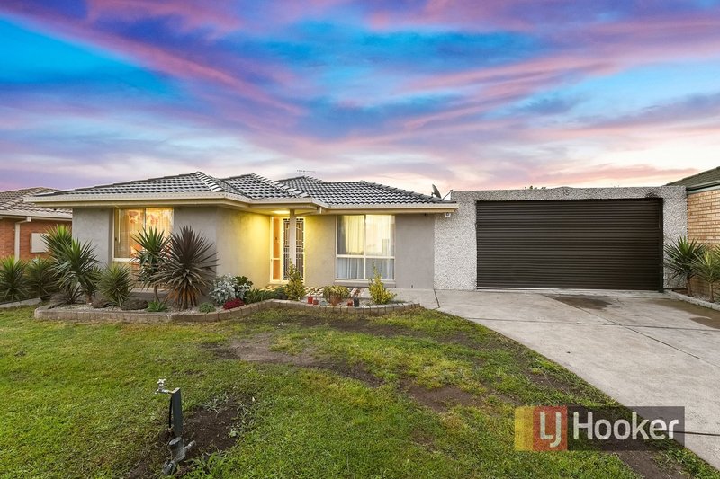 Photo - 43 Simon Drive, Pakenham VIC 3810 - Image 13