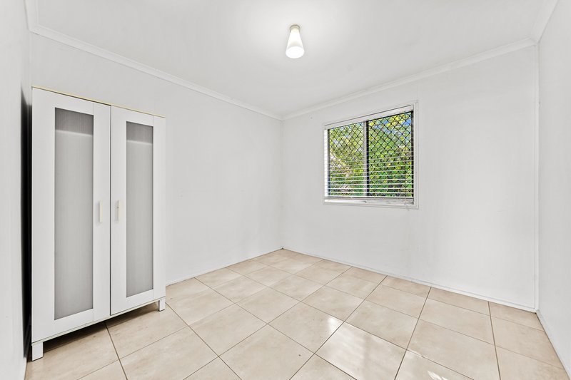 Photo - 43 Smith Road, Woodridge QLD 4114 - Image 6