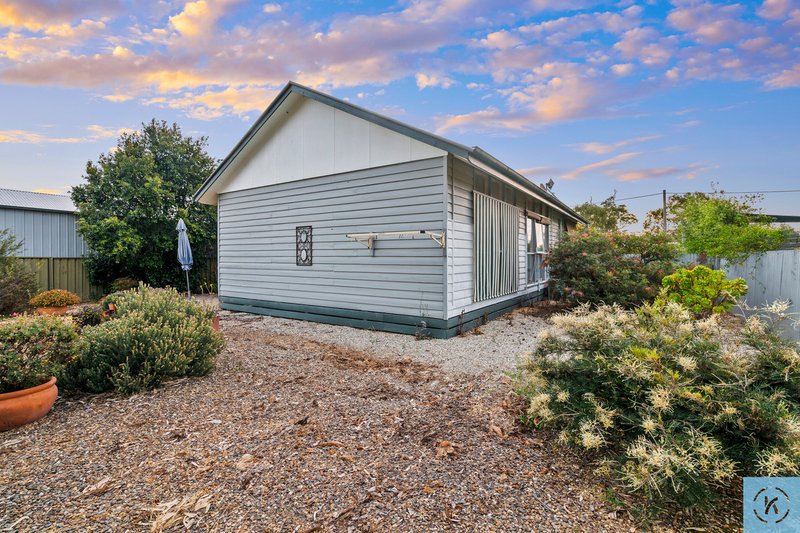 Photo - 43 Sugden Street, Tocumwal NSW 2714 - Image 14