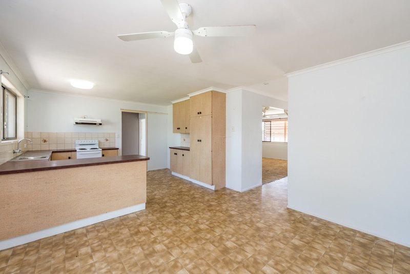 Photo - 43 Sunset Drive, Thabeban QLD 4670 - Image 4