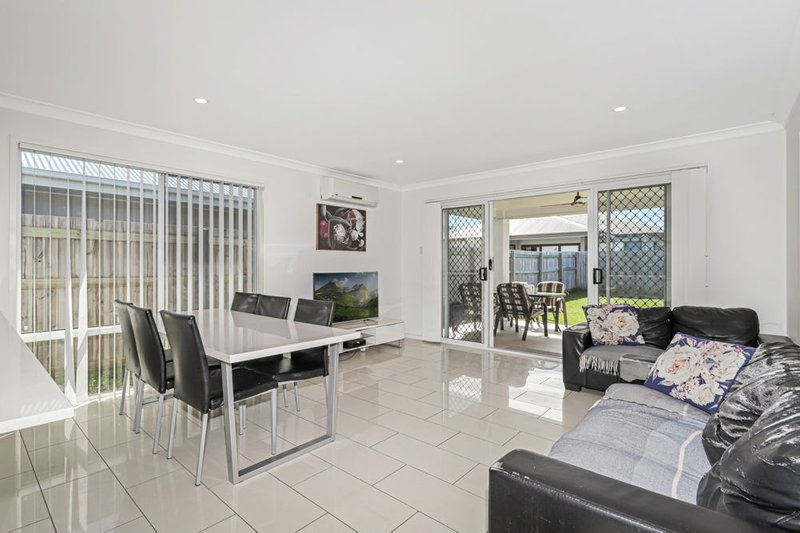 Photo - 43 Sunshine Crescent, Caloundra West QLD 4551 - Image 3