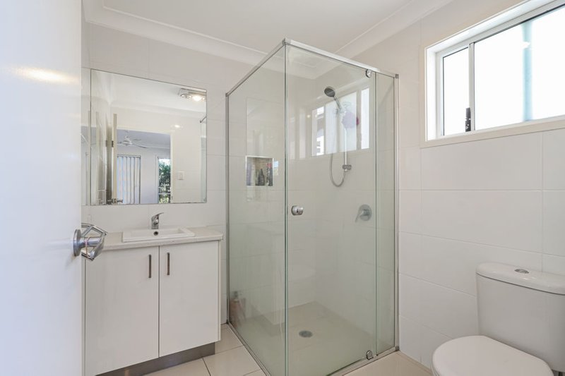 Photo - 43 Sunshine Crescent, Caloundra West QLD 4551 - Image 6