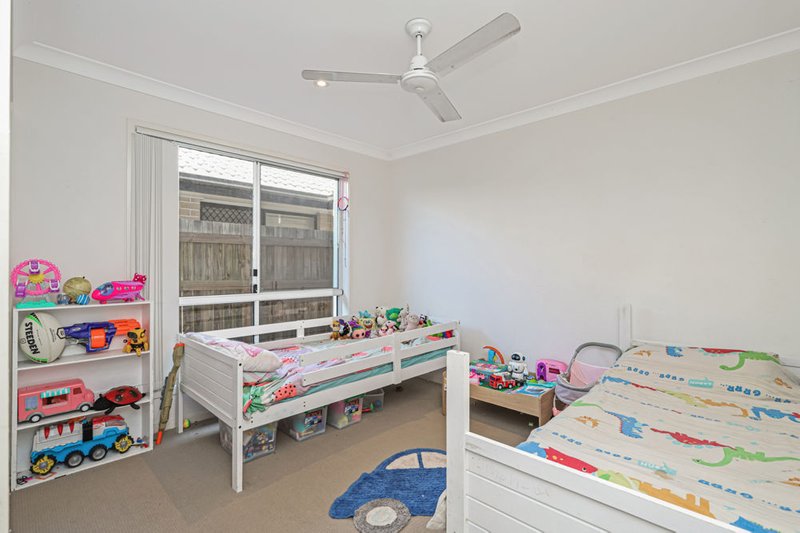 Photo - 43 Sunshine Crescent, Caloundra West QLD 4551 - Image 8