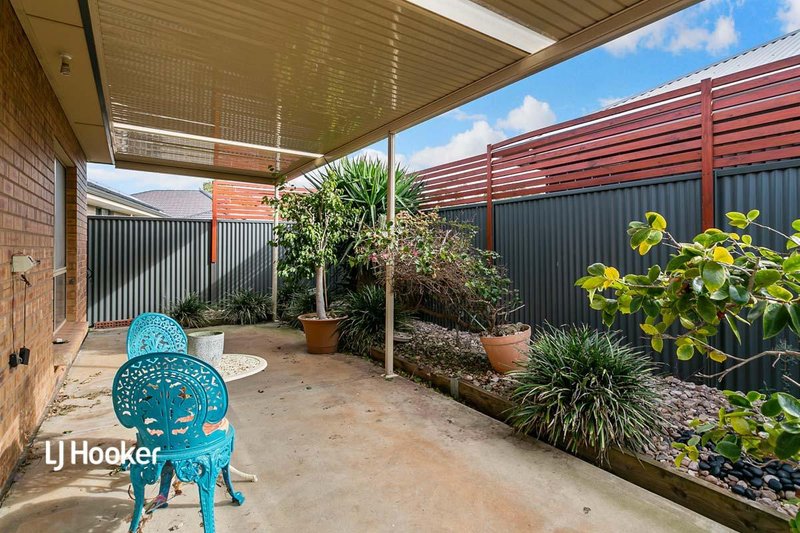 Photo - 43 Swinden Crescent, Blakeview SA 5114 - Image 13