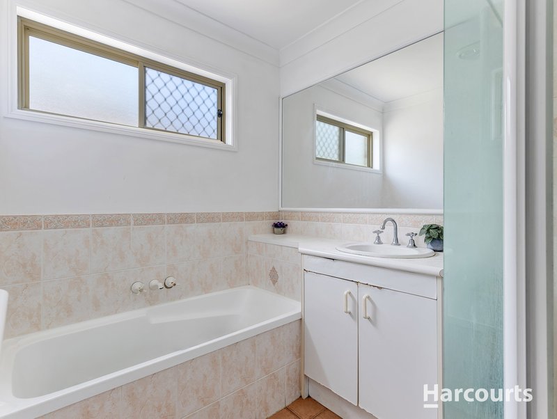 Photo - 43 Tamarisk Way, Drewvale QLD 4116 - Image 11