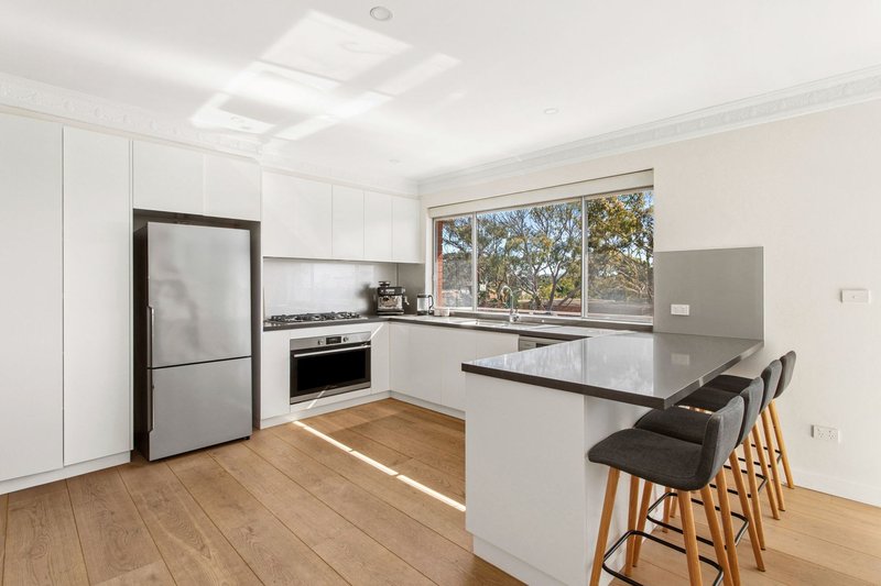 Photo - 43 The Crescent, Dee Why NSW 2099 - Image 3