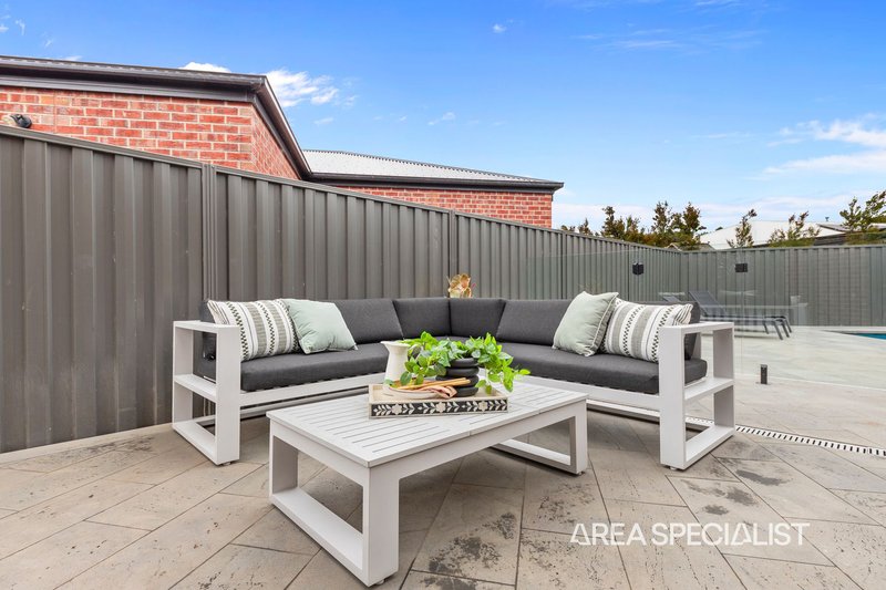 Photo - 43 Timberline Parkway, Pakenham VIC 3810 - Image 31