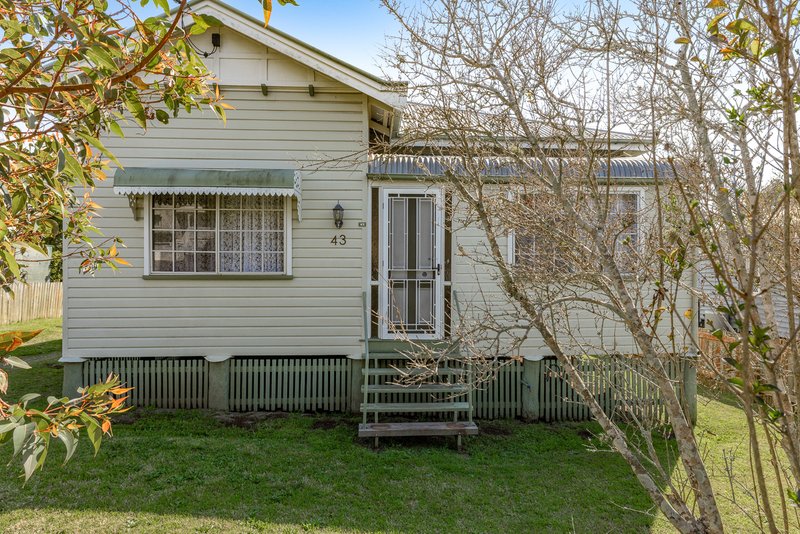 Photo - 43 Tolmie Street, South Toowoomba QLD 4350 - Image 1