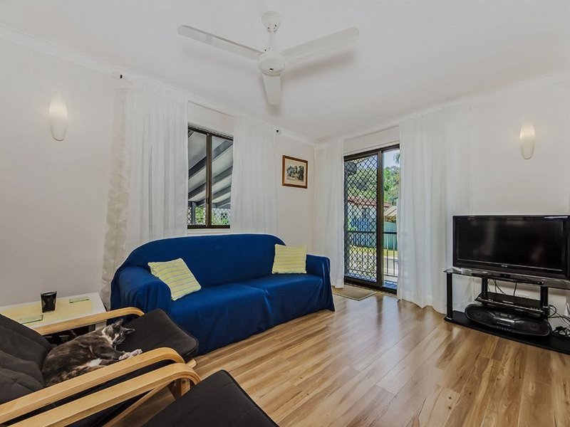 Photo - 4/3 Township Drive, Burleigh Heads QLD 4220 - Image 3