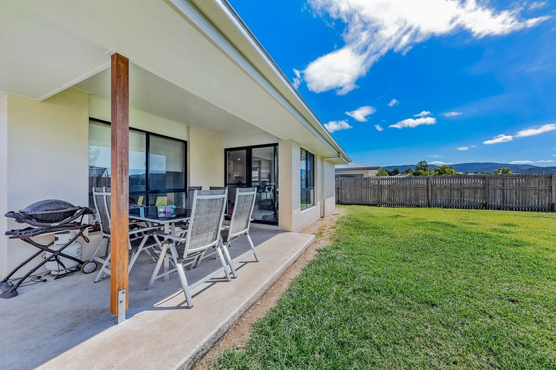 Photo - 43 Trader Crescent, Cannonvale QLD 4802 - Image 5